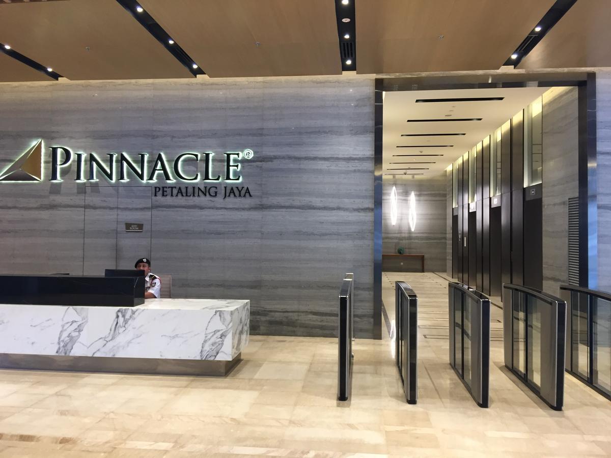 Ginger8 @ Pinnacle Pj Петалинг Джая Стая снимка